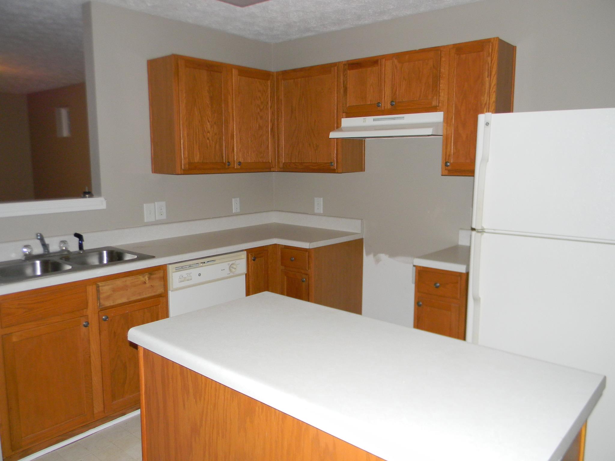 1085 Lakeside Cir, Covington, GA 30016 photo 7