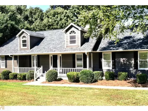 107 Hamilton Dr, Lagrange, GA 30240 photo 2
