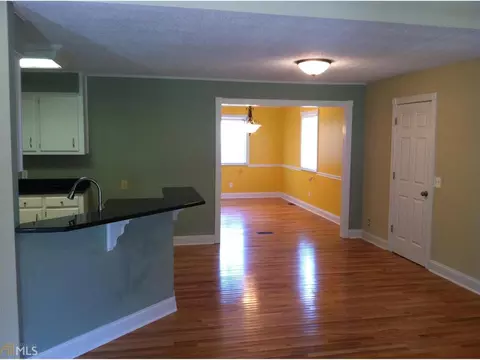 107 Hamilton Dr, Lagrange, GA 30240 photo 6