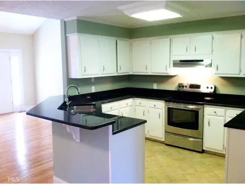 107 Hamilton Dr, Lagrange, GA 30240 photo 8