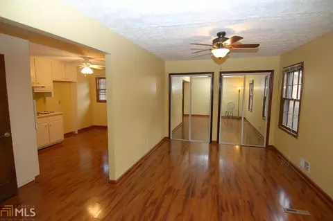 693 Falling Leaf Dr NW, Lilburn, GA 30047 photo 20