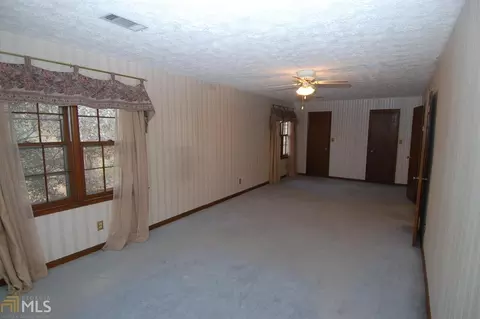 693 Falling Leaf Dr NW, Lilburn, GA 30047 photo 17