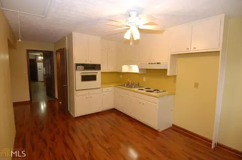 693 Falling Leaf Dr NW, Lilburn, GA 30047 photo 21