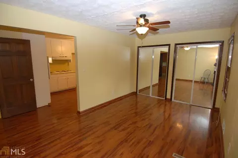 693 Falling Leaf Dr NW, Lilburn, GA 30047 photo 19
