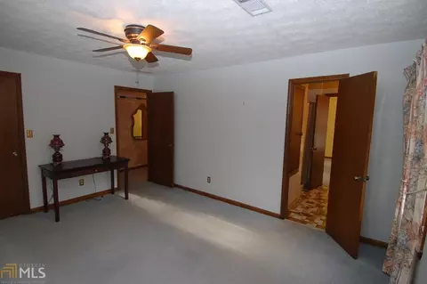 693 Falling Leaf Dr NW, Lilburn, GA 30047 photo 11