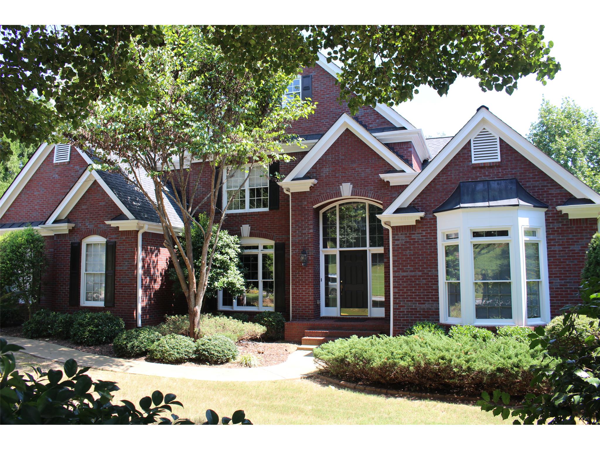 110 Riverview Dr, Suwanee, GA 30024 photo 1