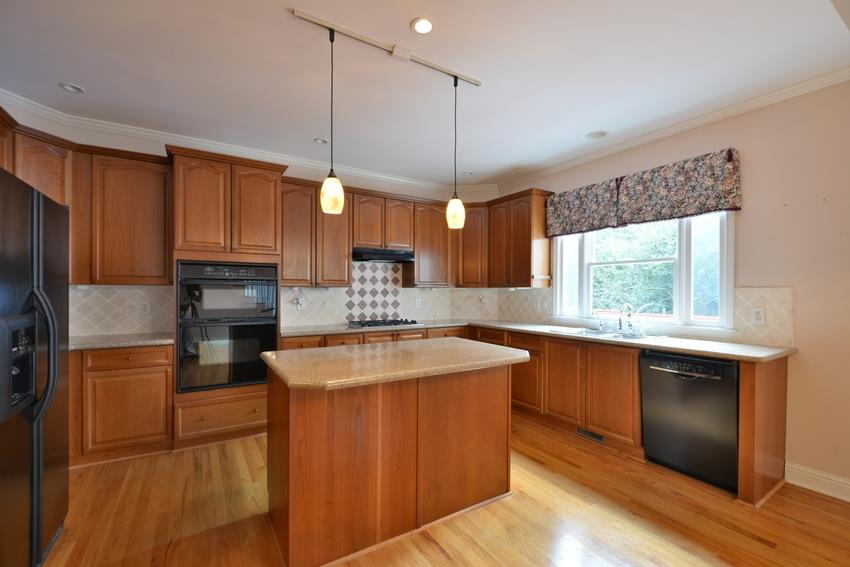 110 Riverview Dr, Suwanee, GA 30024 photo 9