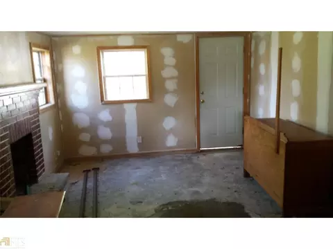 43 E Stephens St, Winder, GA 30680 photo 5