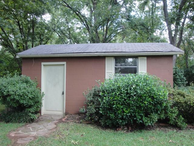 967 Old Post Rd, Madison, GA 30650 photo 3