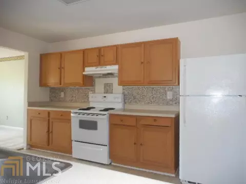 55 Lakeside Pt, Covington, GA 30016 photo 5