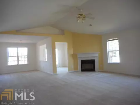55 Lakeside Pt, Covington, GA 30016 photo 4
