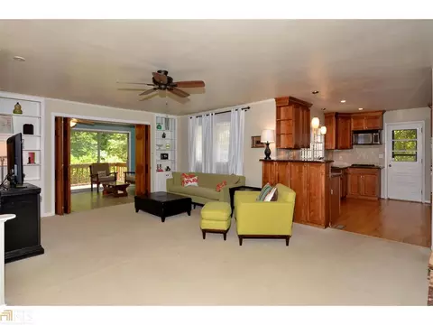 3294 Embry Cir, Chamblee, GA 30341 photo 4