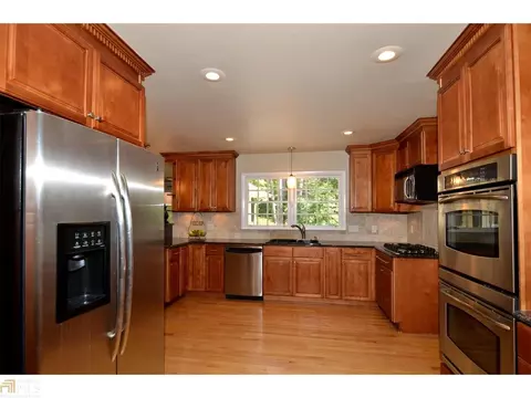 3294 Embry Cir, Chamblee, GA 30341 photo 2