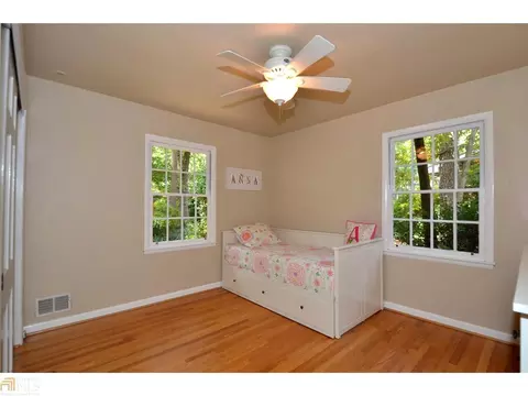 3294 Embry Cir, Chamblee, GA 30341 photo 12