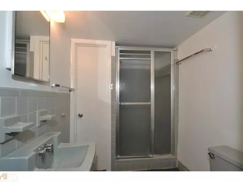 3294 Embry Cir, Chamblee, GA 30341 photo 18