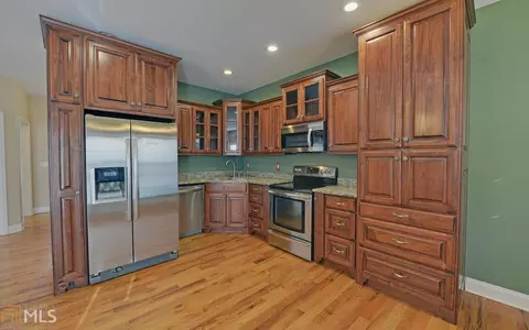 203 Silverwood Dr, Cornelia, GA 30531 photo 2