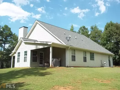 95 Five Oaks Dr, Covington, GA 30014 photo 4