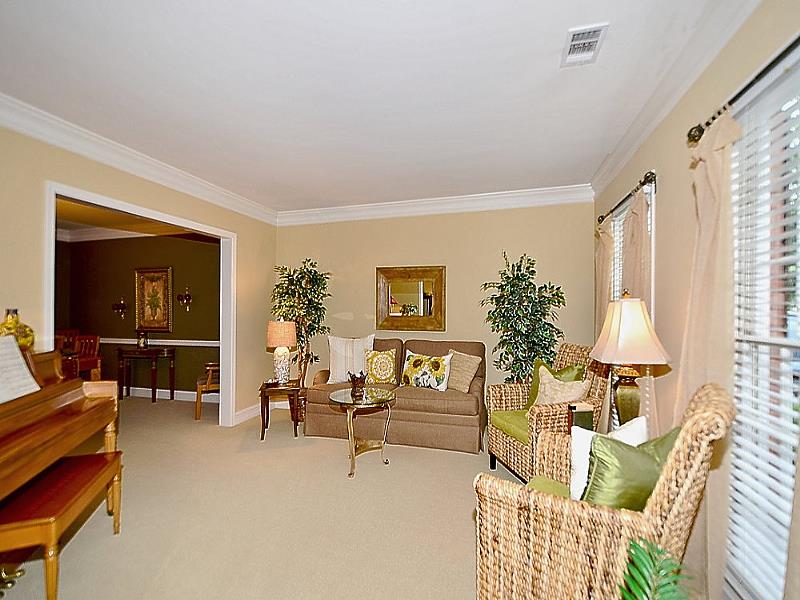 3745 Peachbluff Ct, Duluth, GA 30097 photo 4
