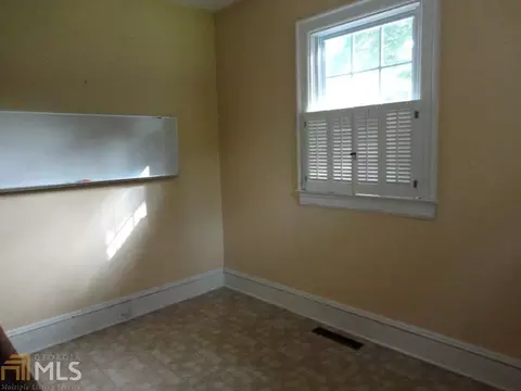 135 S Second St, Cochran, GA 31014 photo 8