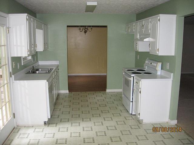 150 Azalea Dr, Winder, GA 30680 photo 3