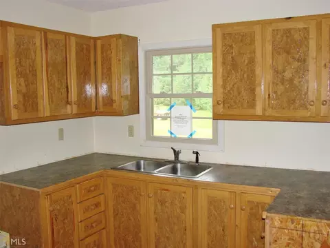 287 Lewis St, Toccoa, GA 30577 photo 4
