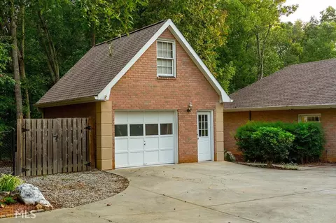 255 Pendleton Trl, Tyrone, GA 30290 photo 3