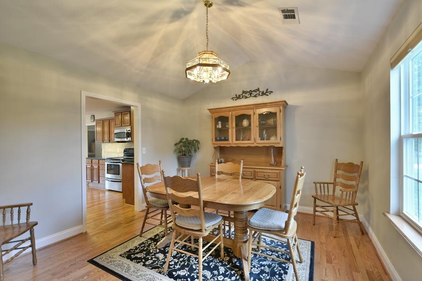 4098 Sutton Rd, Gainesville, GA 30506 photo 3