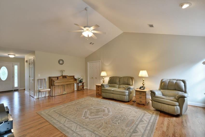 4098 Sutton Rd, Gainesville, GA 30506 photo 4