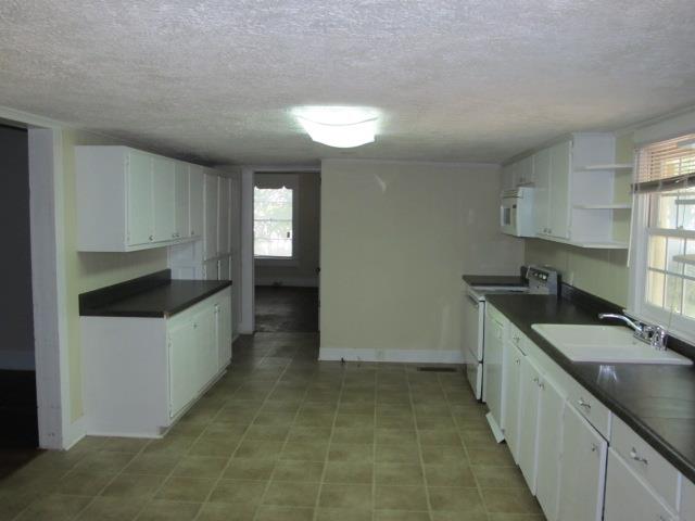 112 Jefferson St, Valley, AL 36854 photo 3