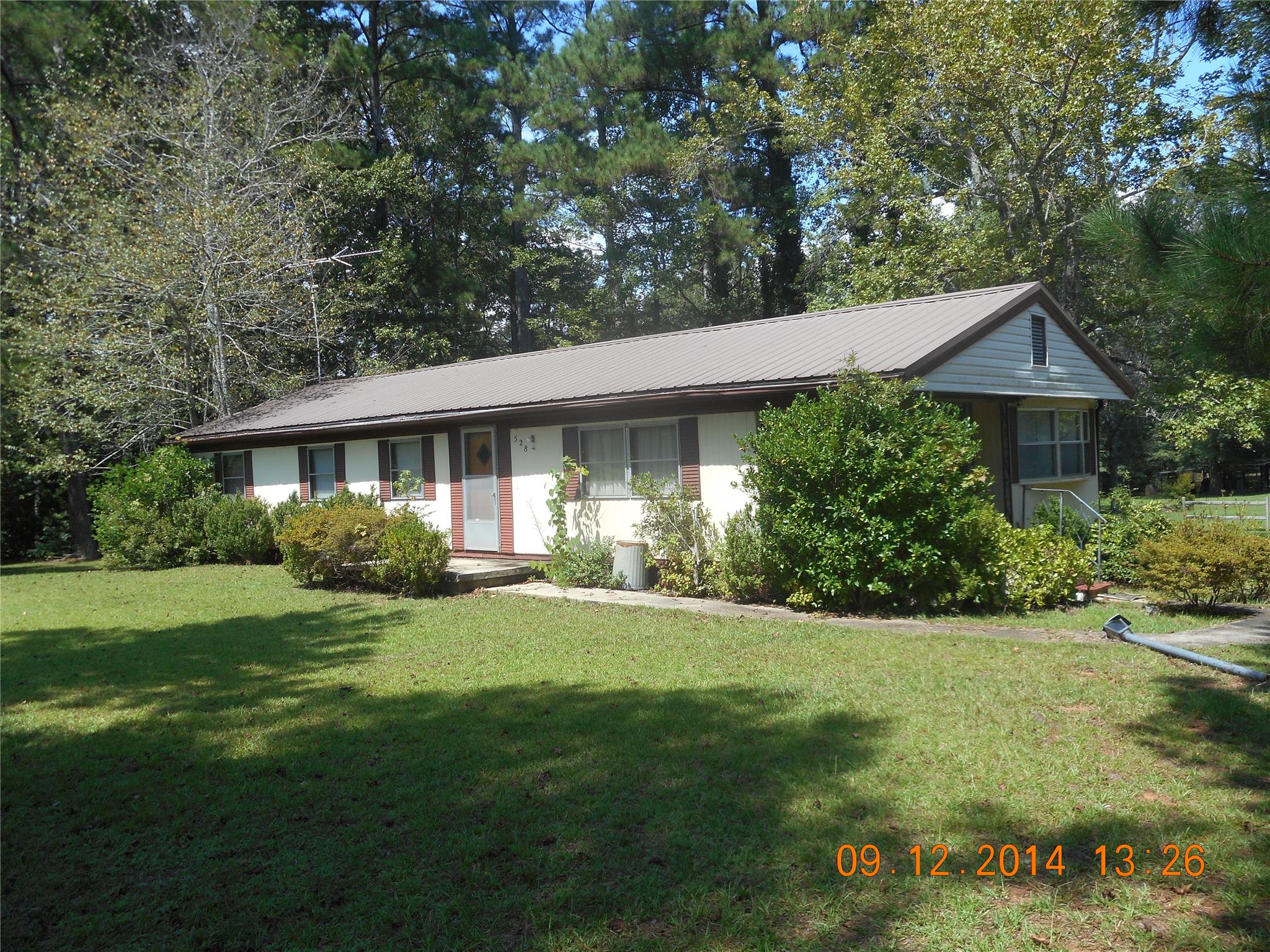 528 Connie Dr, Lagrange, GA 30240 photo 1