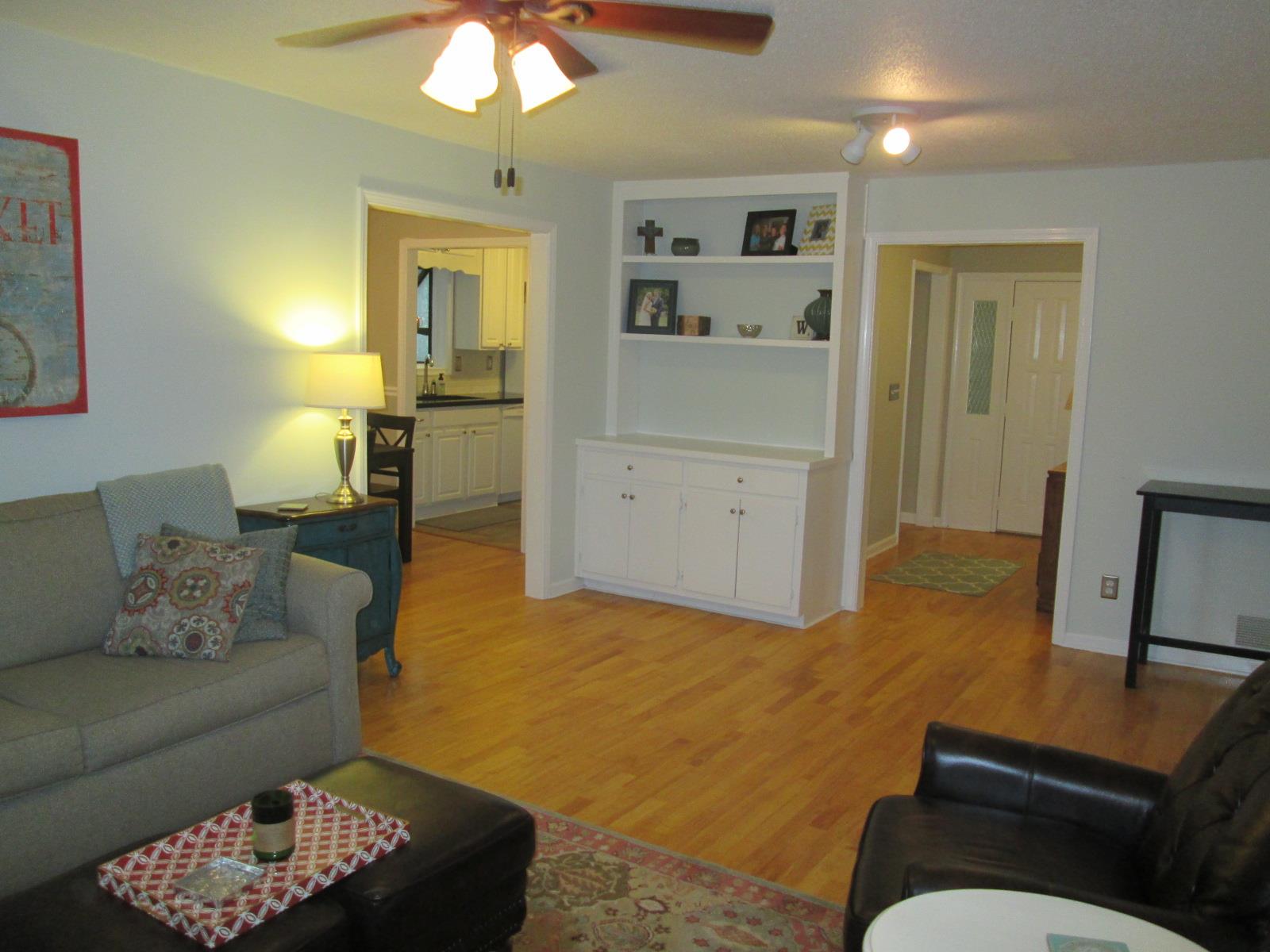 4221 Admiral Dr, Chamblee, GA 30341 photo 4