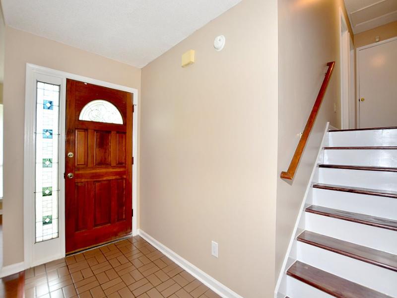 3921 Springleaf Dr, Stone Mountain, GA 30083 photo 4