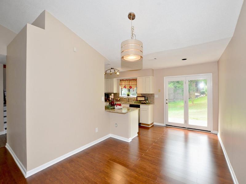 3921 Springleaf Dr, Stone Mountain, GA 30083 photo 7