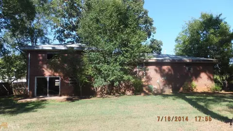 6443 Peacock Blvd, Morrow, GA 30260 photo 2