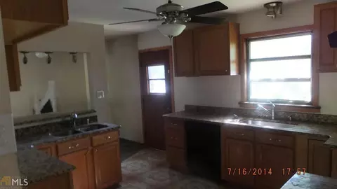 6443 Peacock Blvd, Morrow, GA 30260 photo 5