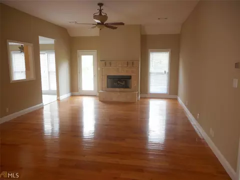 417 Thrash Rd, Lagrange, GA 30241 photo 2