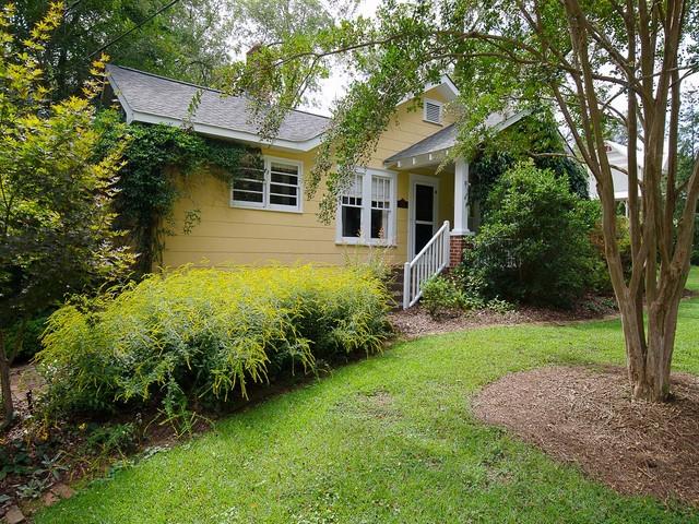 426 Pine St, Madison, GA 30650 photo 1