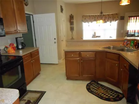 214 Jasmine Ln, Lagrange, GA 30241 photo 4