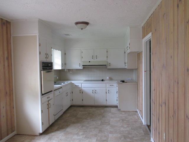 2485 Fairview Rd, Covington, GA 30016 photo 4