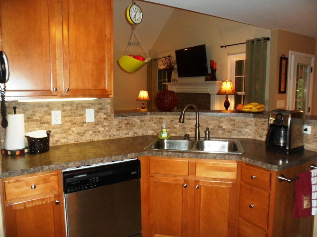 144 Featherwood Dr, Cornelia, GA 30531 photo 7