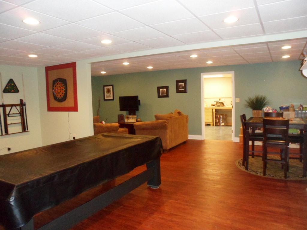 144 Featherwood Dr, Cornelia, GA 30531 photo 2
