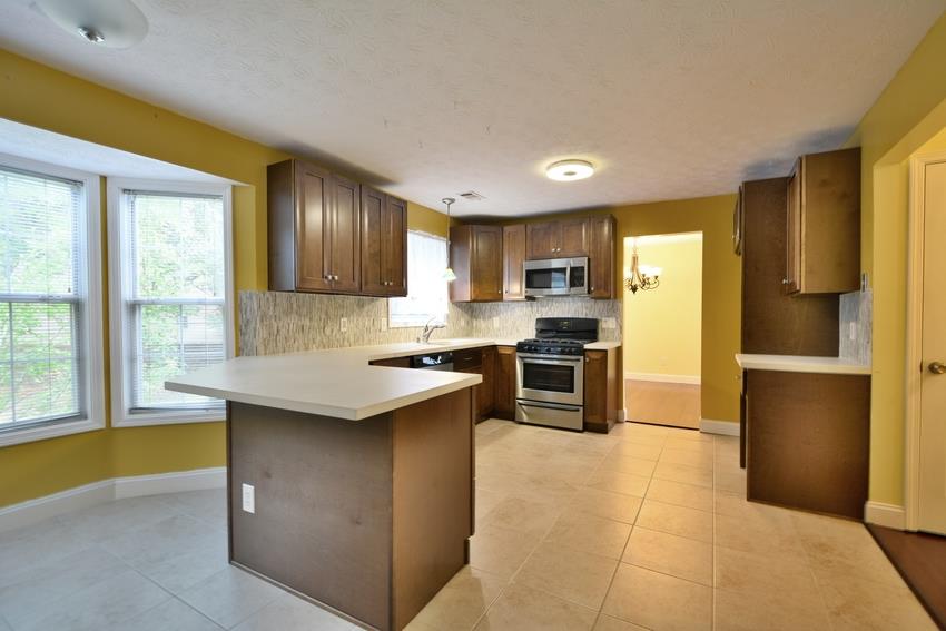 3995 Fallbrook Dr, Duluth, GA 30096 photo 8