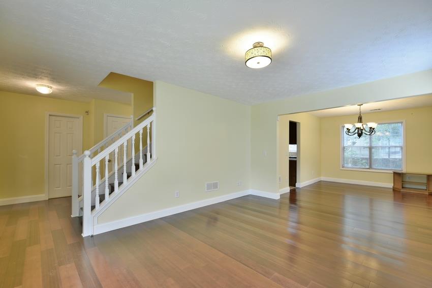3995 Fallbrook Dr, Duluth, GA 30096 photo 4