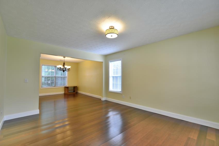 3995 Fallbrook Dr, Duluth, GA 30096 photo 3