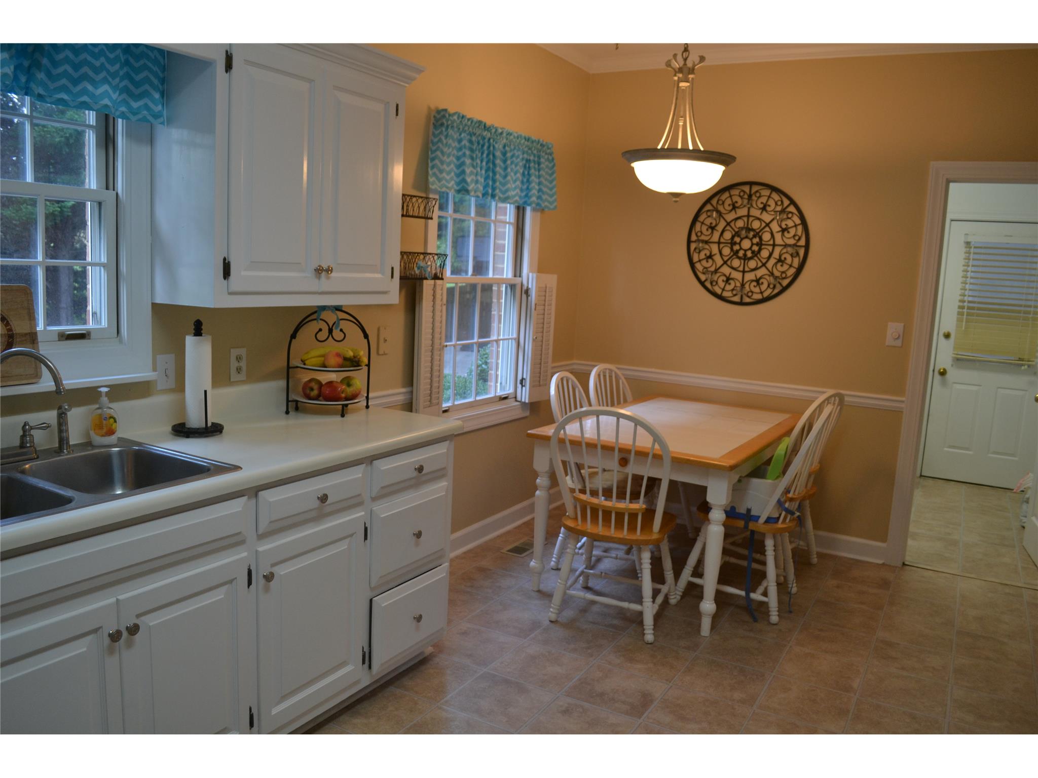 3653 Maple Forge Ln, Gainesville, GA 30504 photo 3