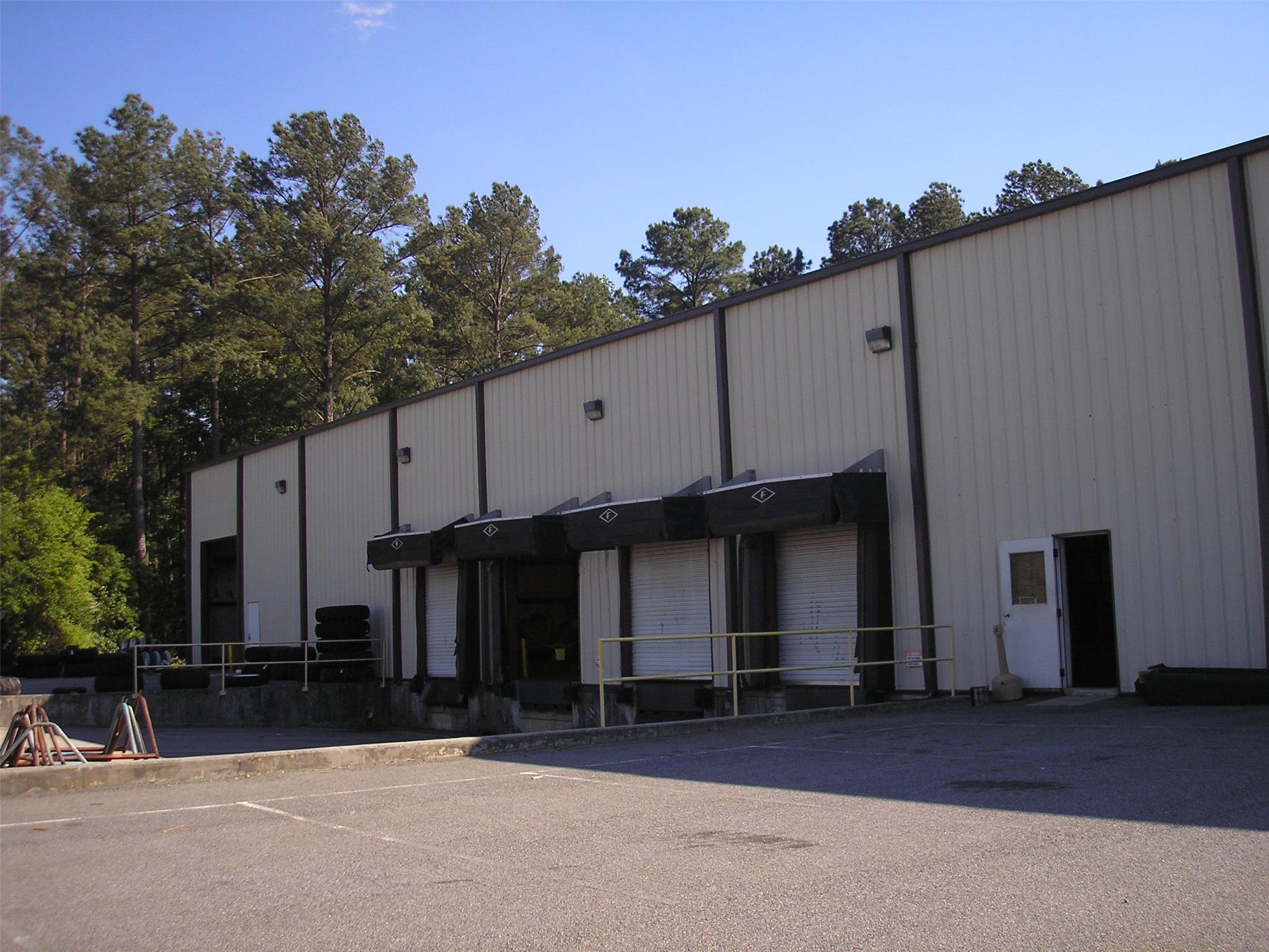 2140 Academy Ave, Dublin, GA 31021 photo 1