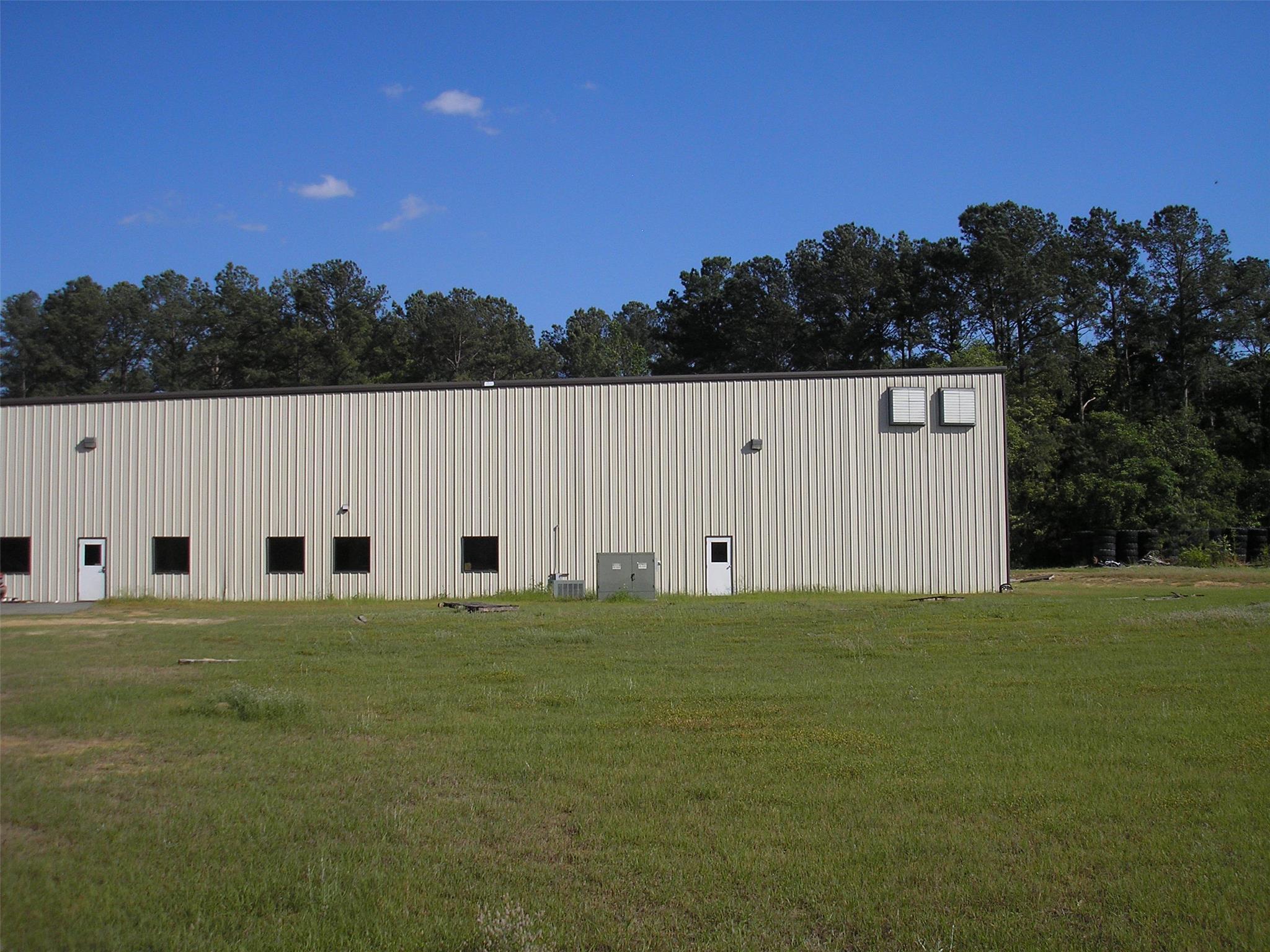 2140 Academy Ave, Dublin, GA 31021 photo 2
