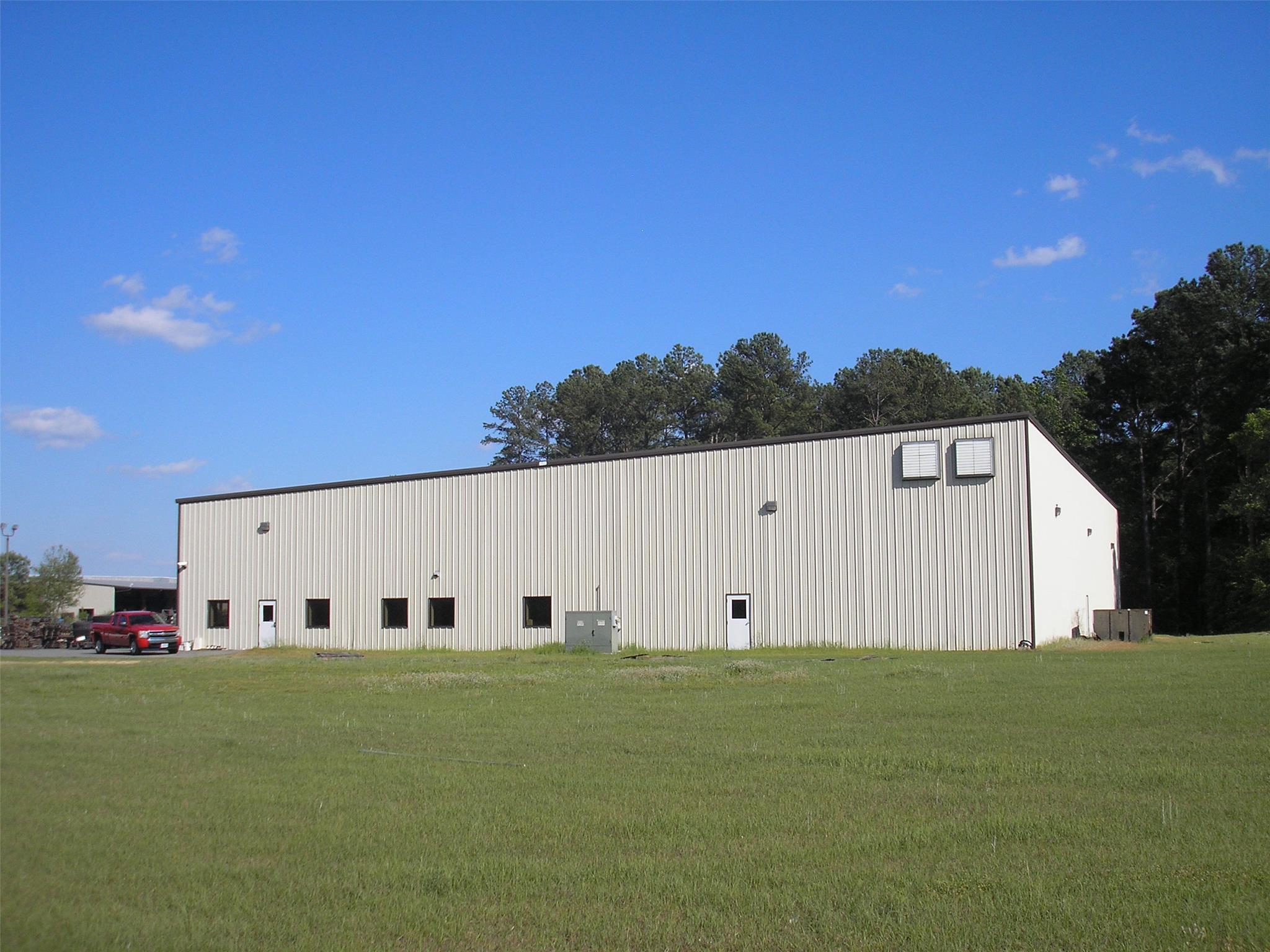 2140 Academy Ave, Dublin, GA 31021 photo 4