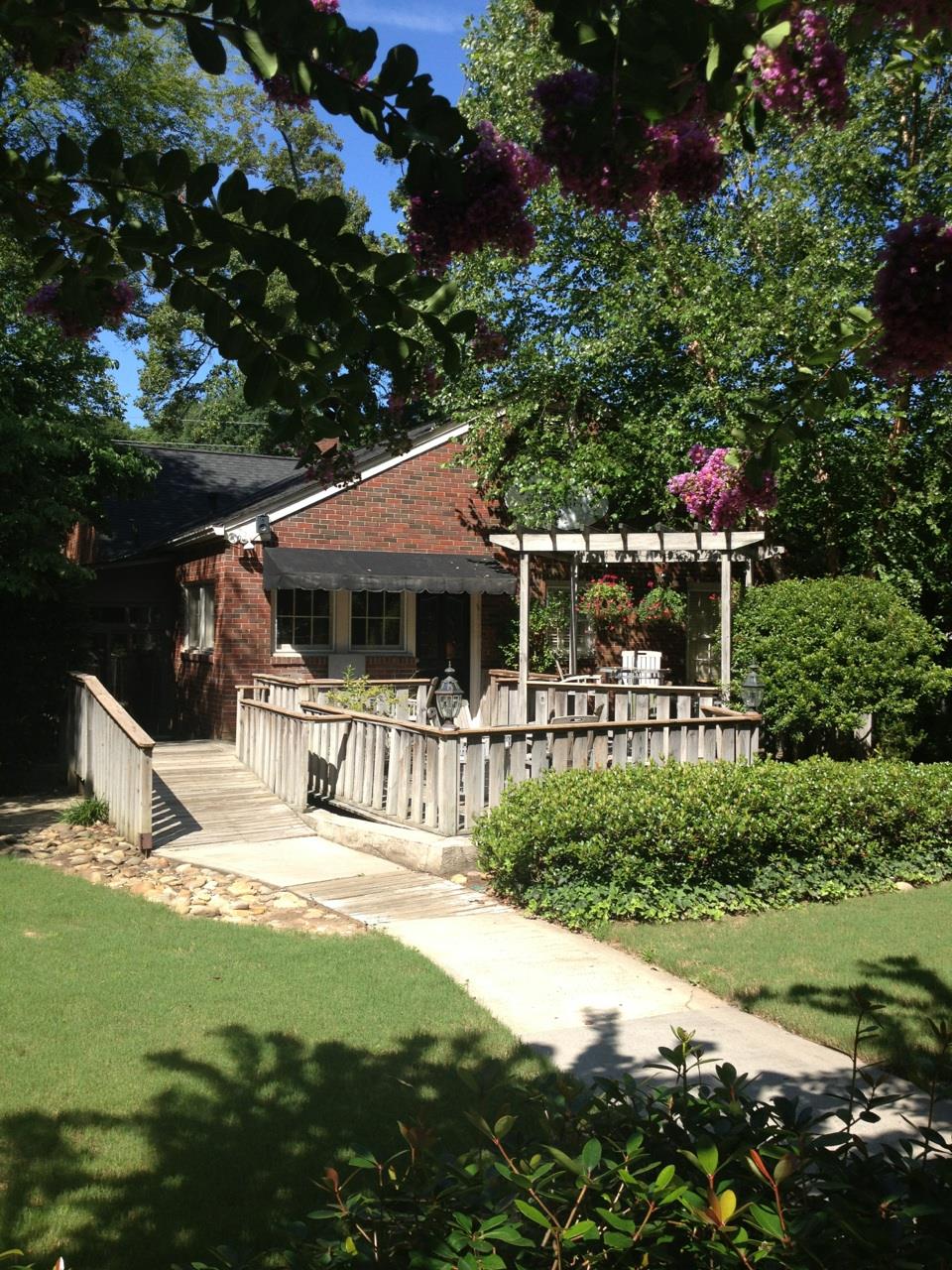 1105 E 2nd Ave, Rome, GA 30161 photo 1
