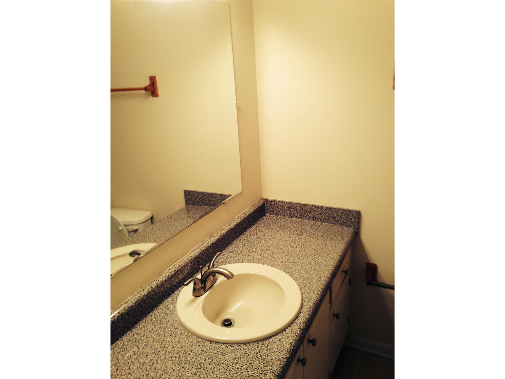 209 Hearthstone Dr, Lagrange, GA 30240 photo 4